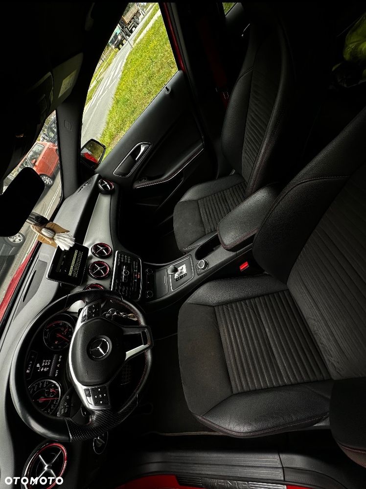 Mercedes-Benz GLA AMG 45 4-Matic - 3