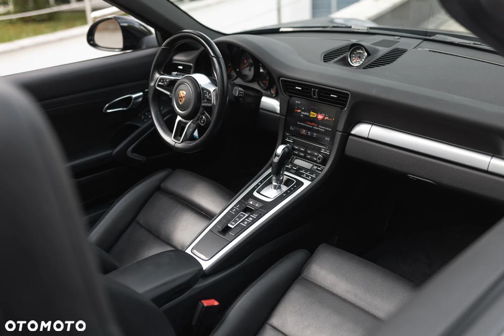 Porsche 911 Carrera S PDK - 14