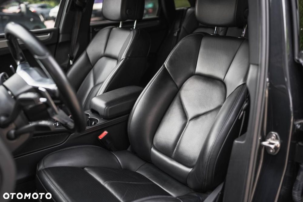 Porsche Macan - 14