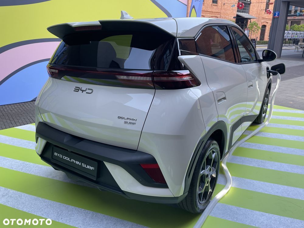 BYD Dolphin - 3
