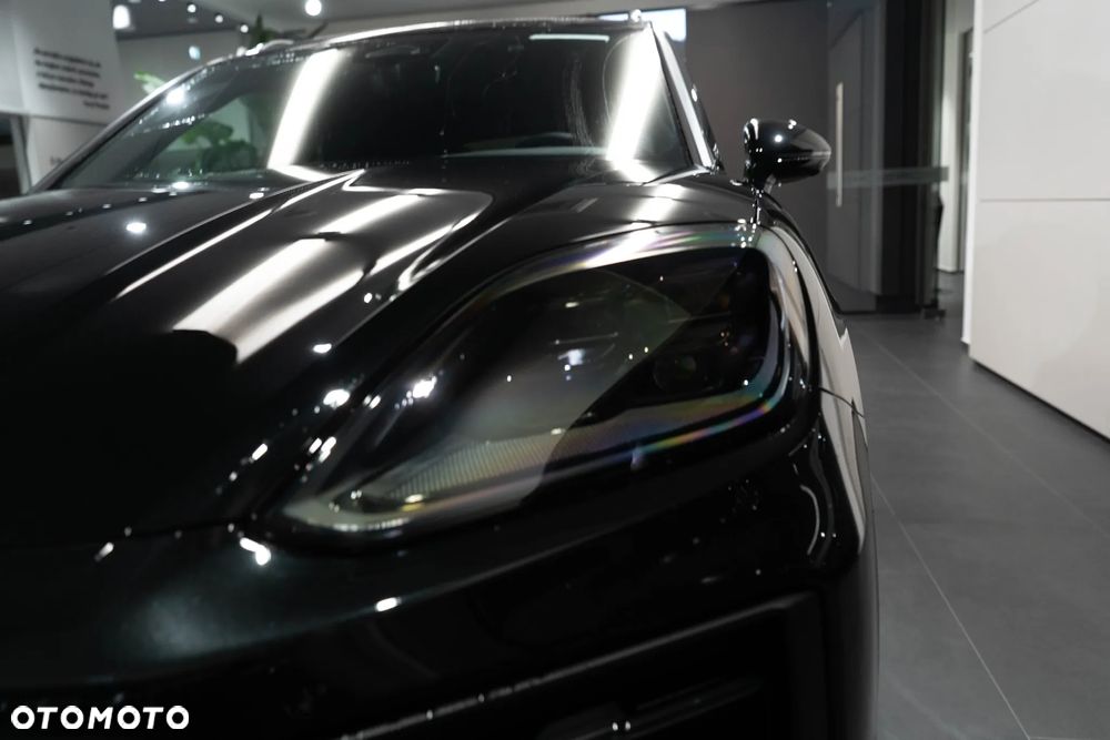 Porsche Cayenne E-Hybrid PHEV Black Edition - 21