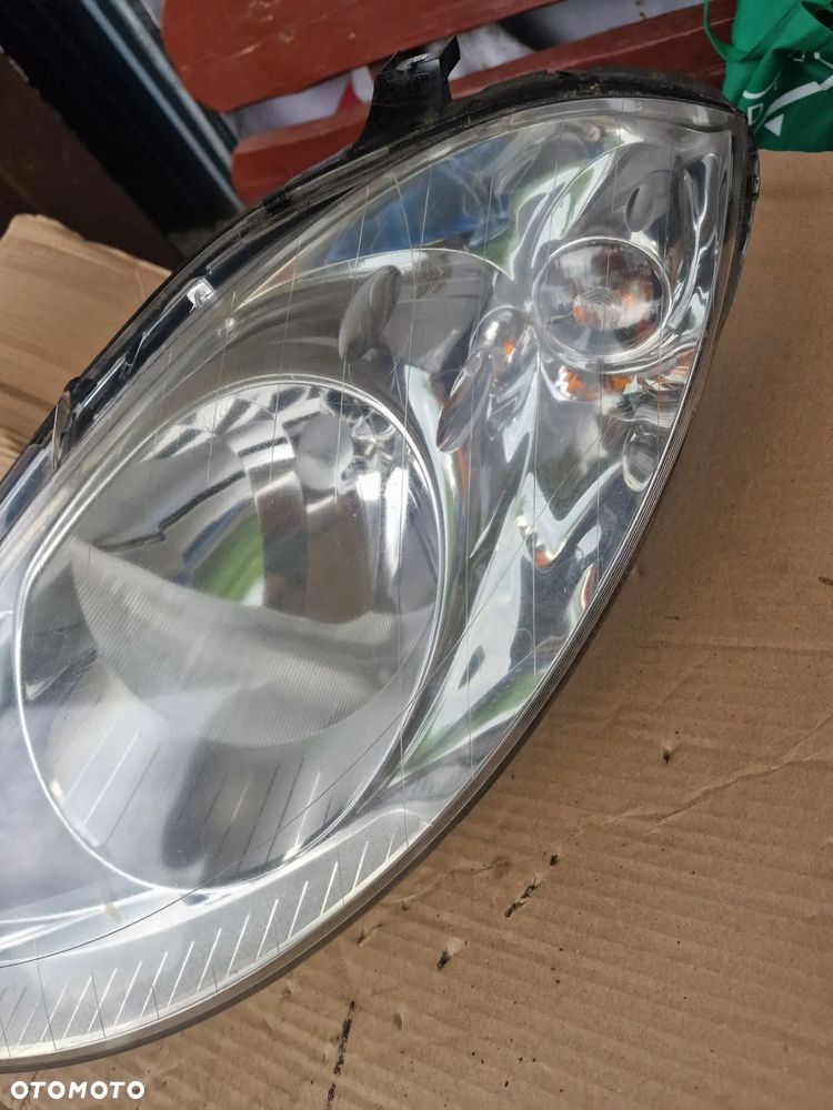 Lampa lewa przednia Mercedes W169 - 3