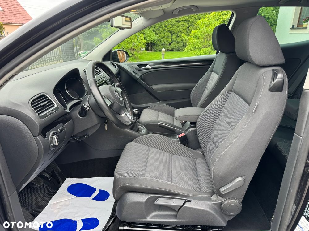 Volkswagen Golf 1.6 Comfortline - 27