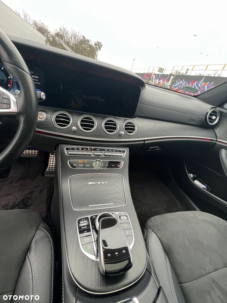 Mercedes-Benz Klasa E 220 d 4-Matic 9G-TRONIC - 14