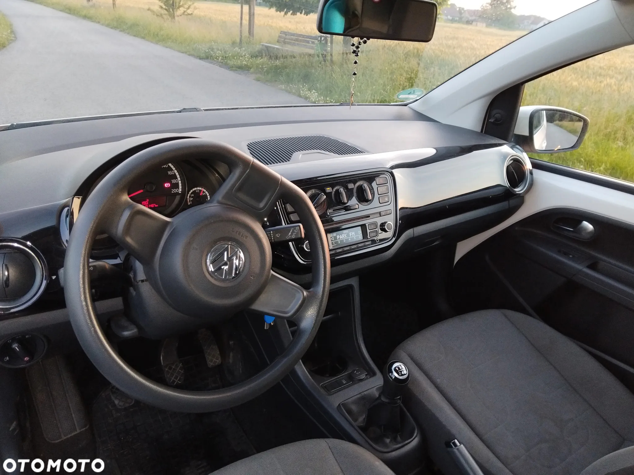 Volkswagen up! 1.0 street - 4