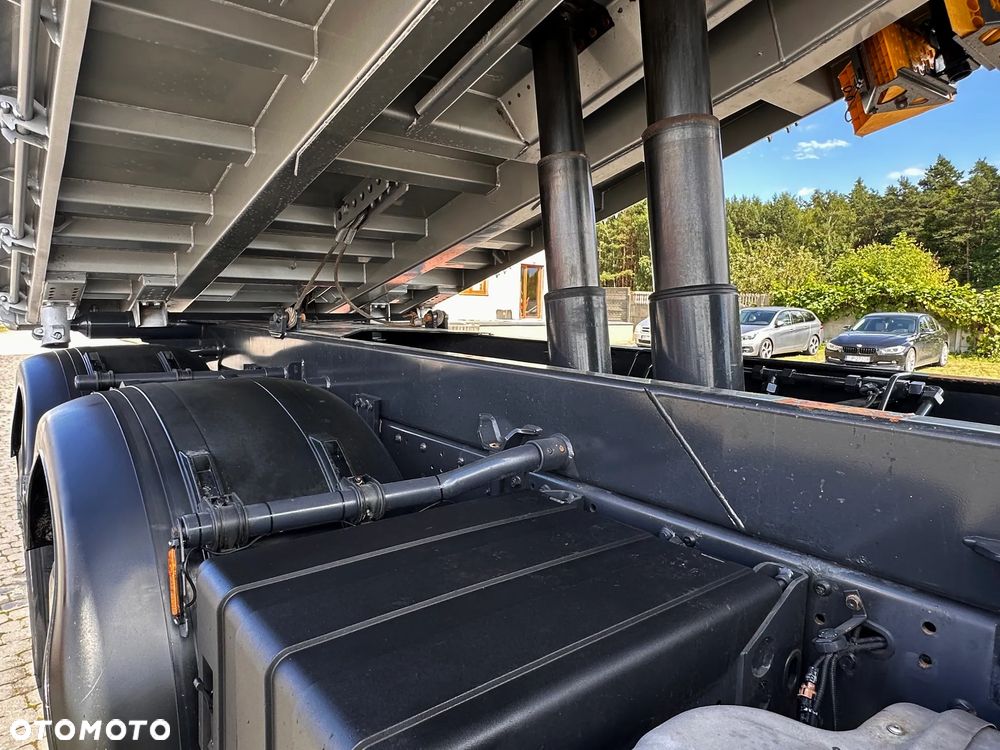 Iveco TRAKKER 450 8x8  WYWROTKA MEILLER 3S Przebieg 200 tys.km - 37