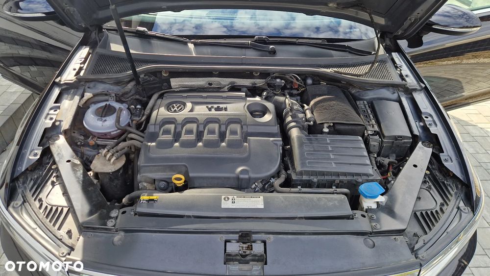 Volkswagen Passat - 23