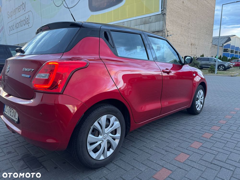 Suzuki Swift 1.2 Dualjet SHVS Premium CVT - 4