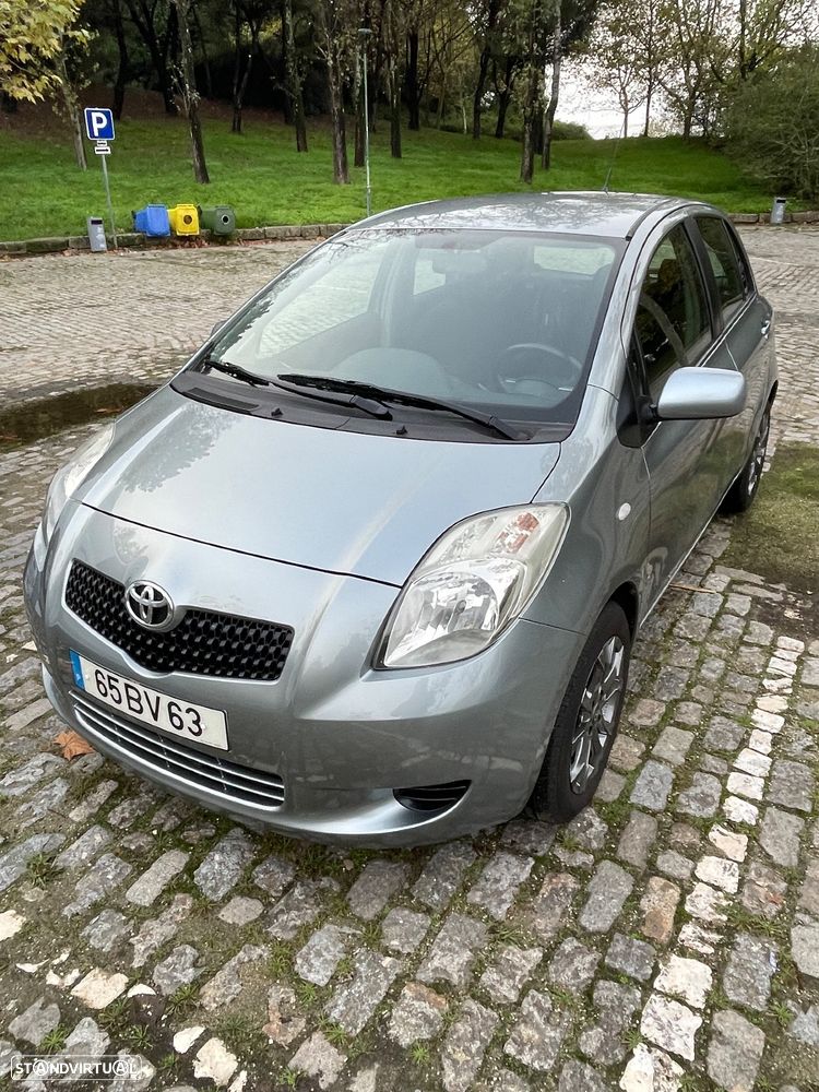 Toyota Yaris 1.0 VVT-i - 1