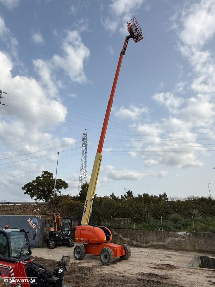 JLG 660SJ - 13