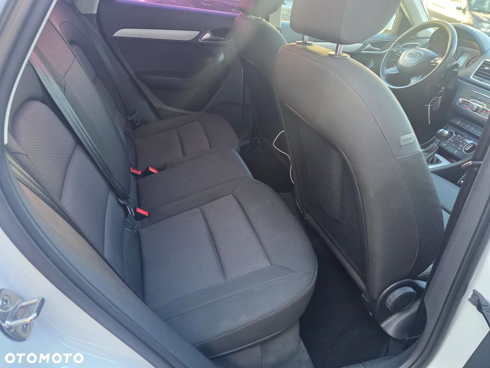 Audi Q3 2.0 TDI S tronic sport - 19