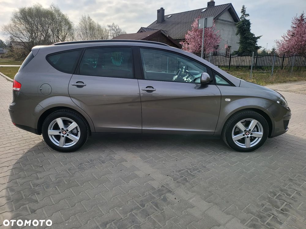 Seat Altea XL 1.6 TDI DPF CR DSG Style Copa - 3