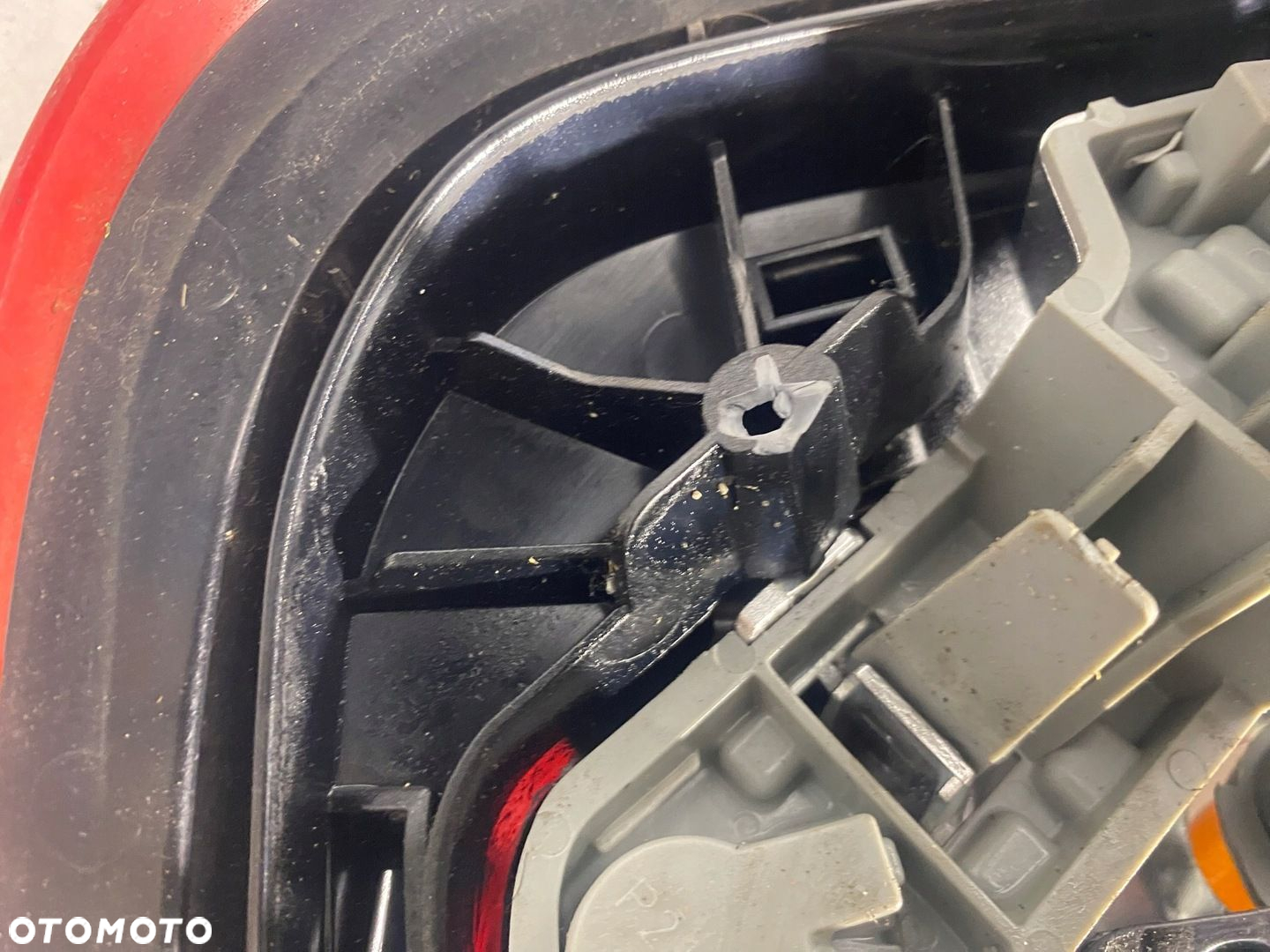 LAMPA PRAWY TYŁ PRAWA TYLNIA VOLVO C30 LIFT EU - 11
