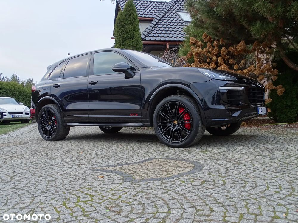 Porsche Cayenne GTS - 13