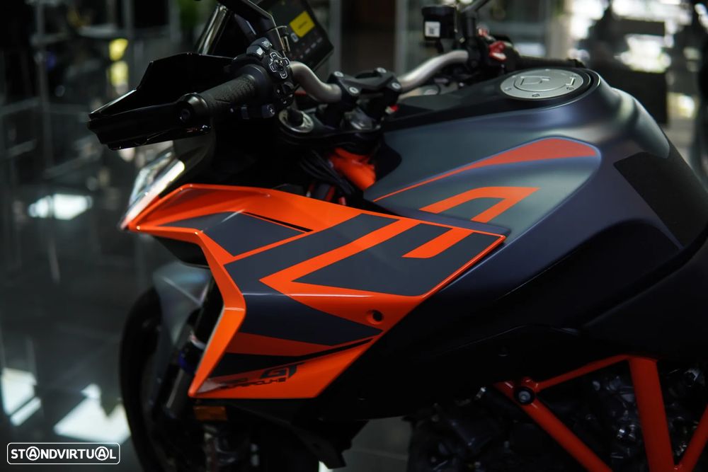 KTM Superduke GT - 32