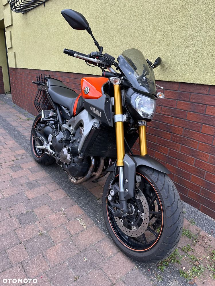 Yamaha MT - 17