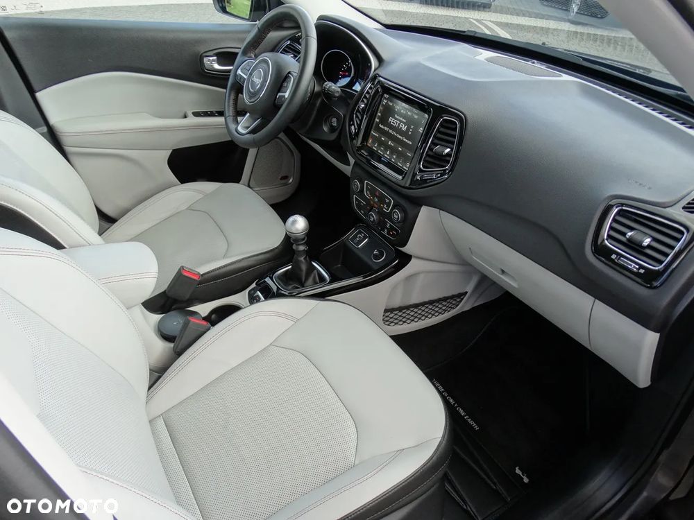 Jeep Compass 1.4 MultiAir Limited - 17