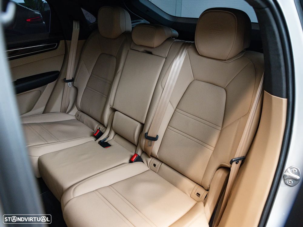 Porsche Cayenne Coupé E-Hybrid Platinum Edition - 29