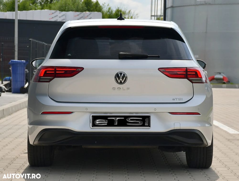 Volkswagen Golf 1.5 eTSI OPF DSG Active - 4