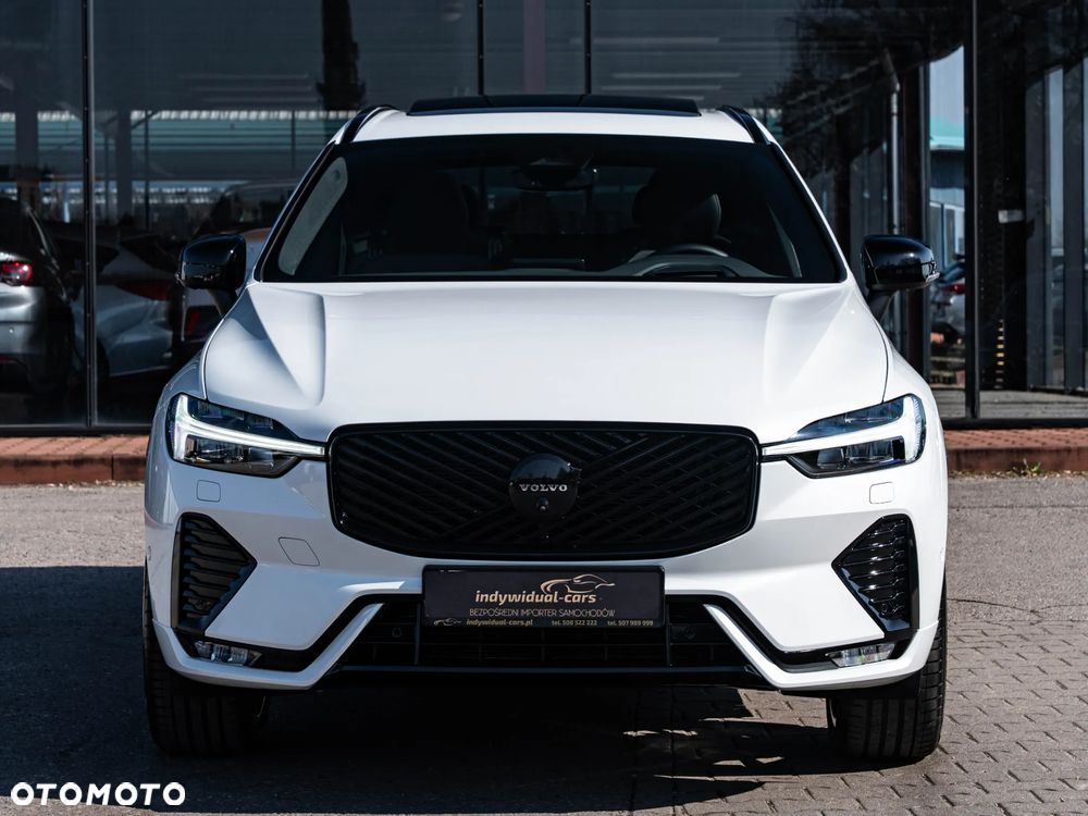 Volvo XC 60 B5 B AWD Plus Dark - 14