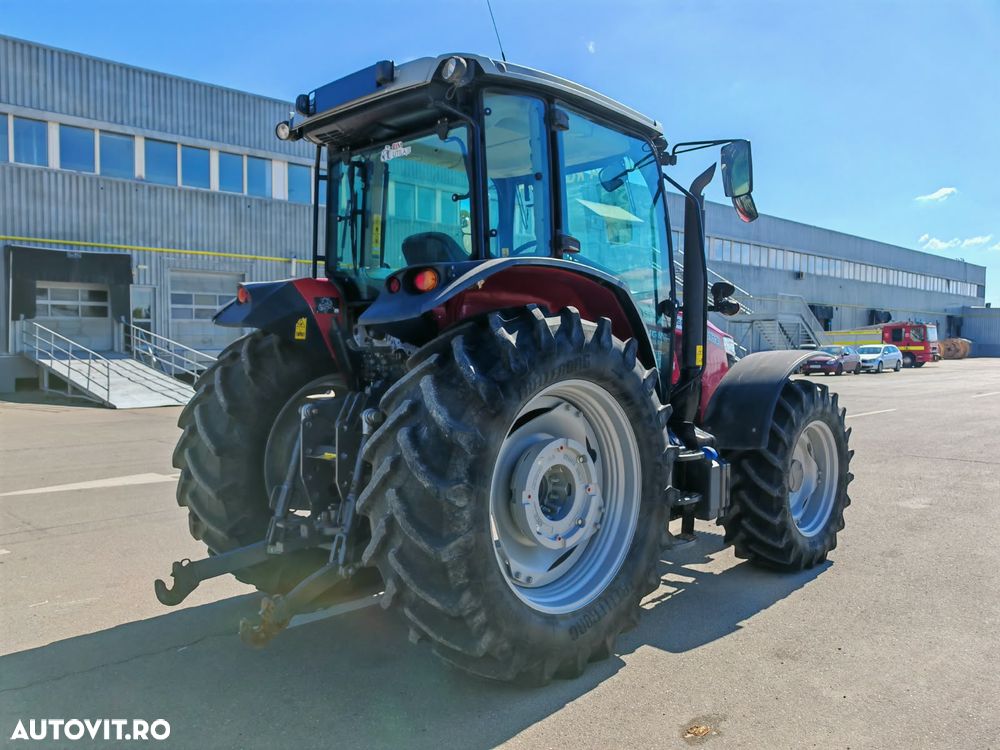 Massey Ferguson MF 5713M CAB ESSENTIAL 4x4  TRACTOR AGRICOL - 3