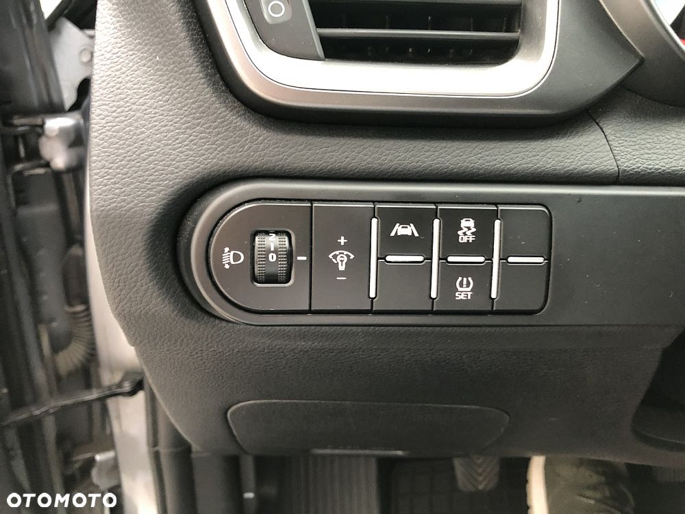 Kia Ceed 1.5 T-GDI L - 16