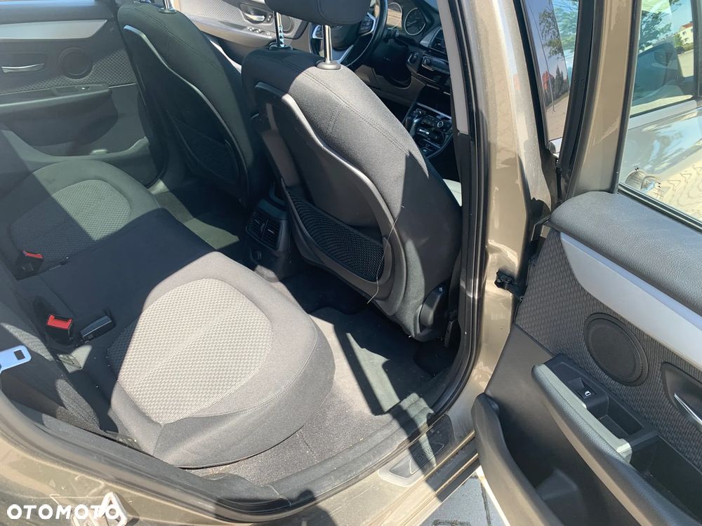 BMW Seria 2 220d Advantage - 11