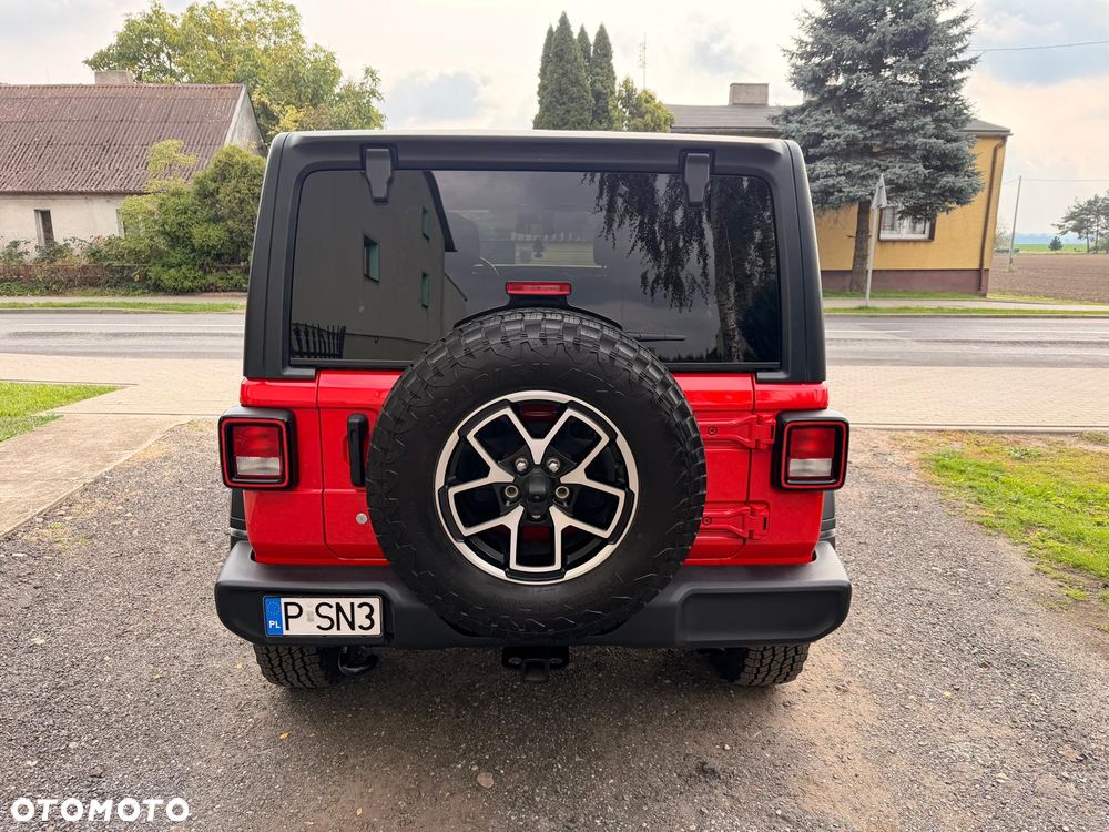Jeep Wrangler - 8