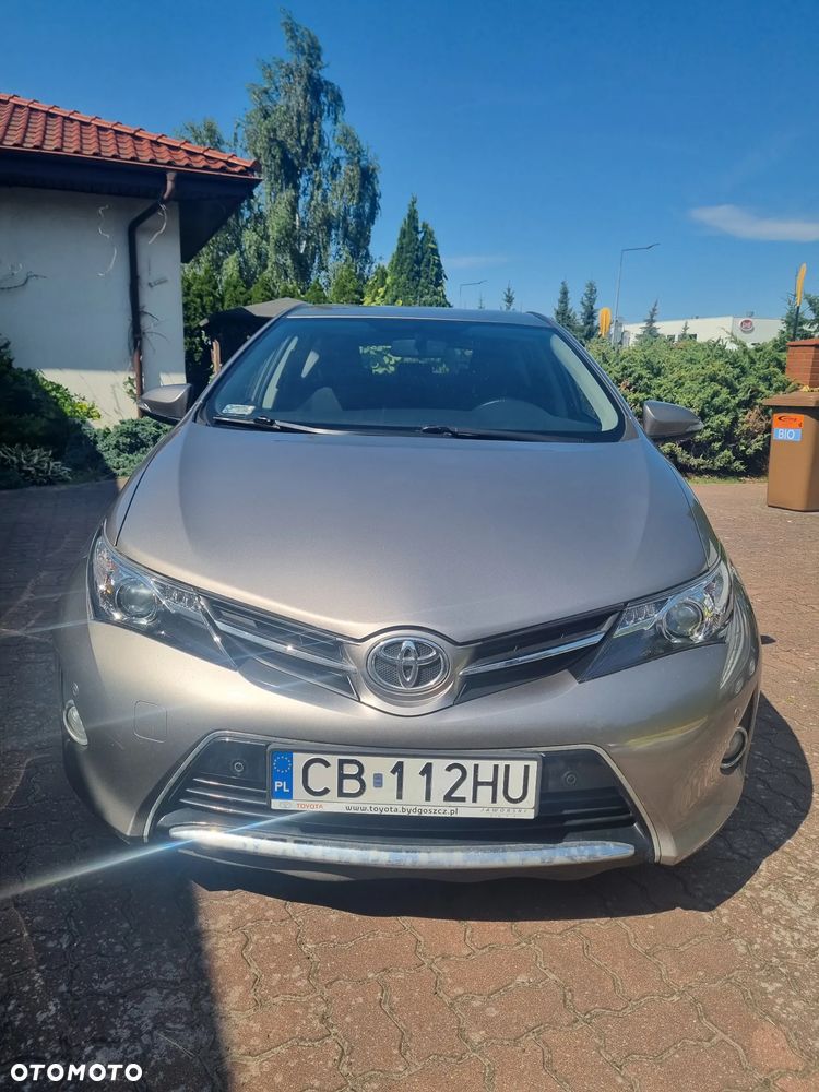 Toyota Auris 1.6 Premium + - 36