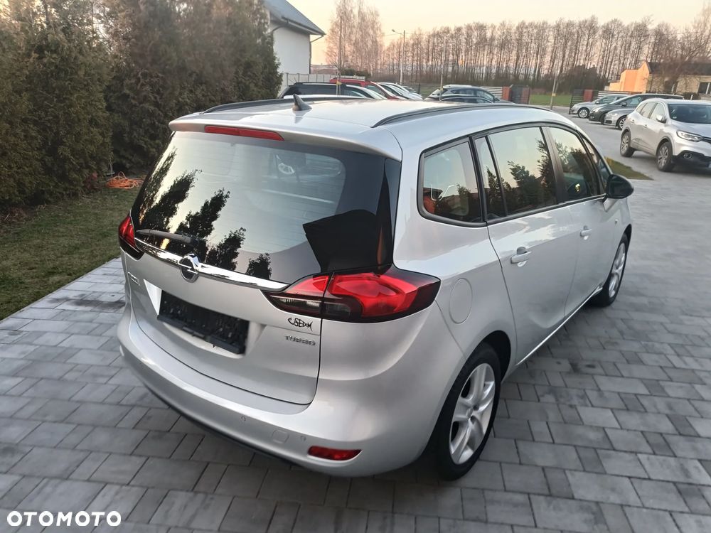 Opel Zafira - 14