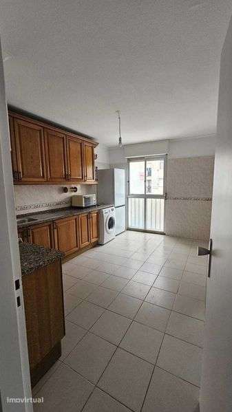 Apartamento para arrendar em Corroios - Grande imagem: 2/12