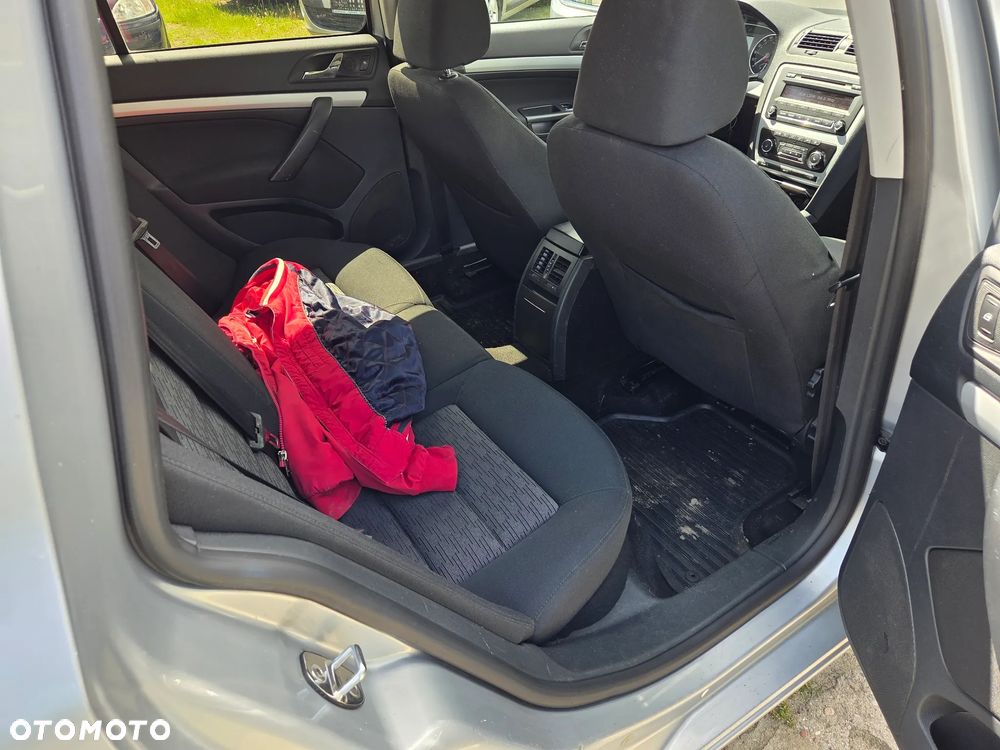 Skoda Octavia 1.6 TDI DPF FAMILY 4x4 - 21