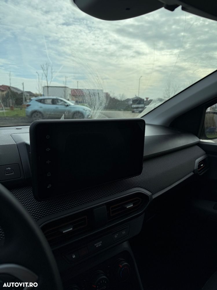 Dacia Sandero Stepway TCe 90 MT6 Expression - 11