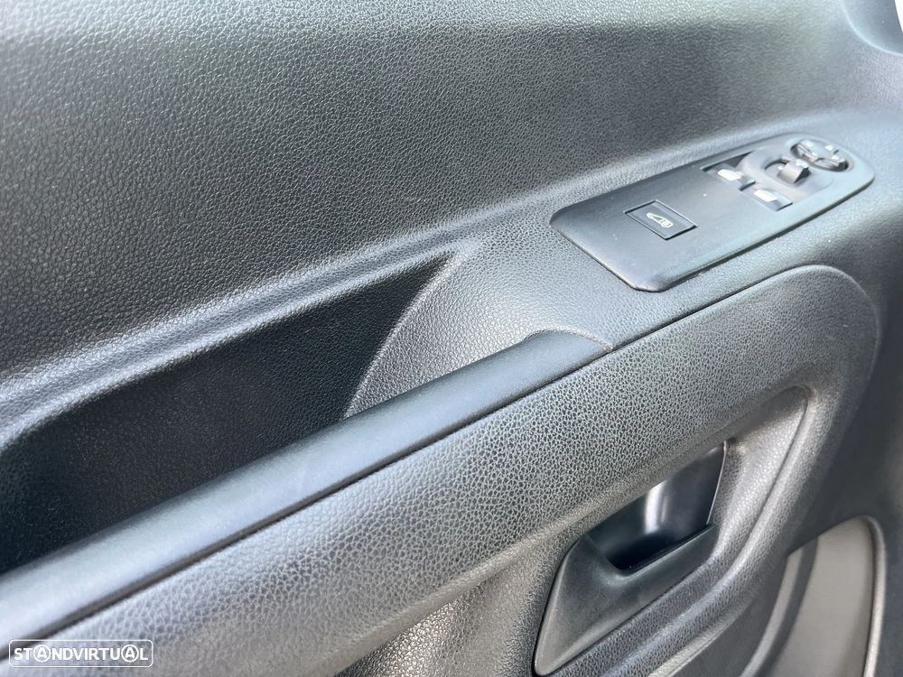 Peugeot Partner 1.5 BlueHDi L2 (Longa) - 11