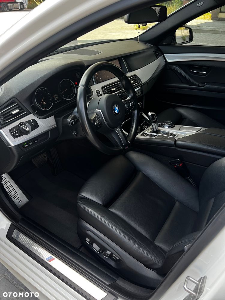 BMW Seria 5 530d xDrive - 17