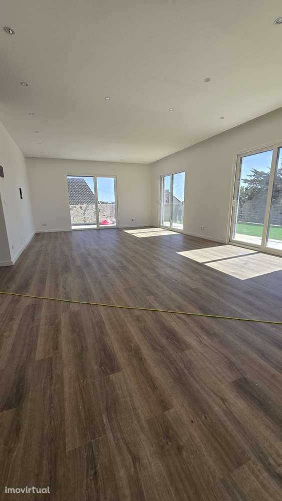 Moradia Geminada - Grande imagem: 4/11