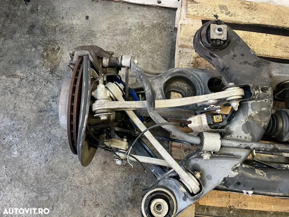 Fuzeta stanga dreapta spate Mercedes CLS 350cdi X218  2011 2012 2013 2014 2015 - 2