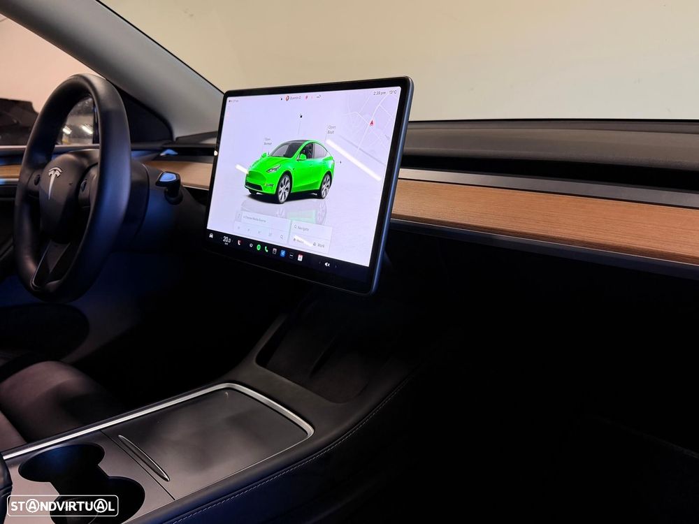 Tesla Model Y Long Range Dual Motor AWD - 8