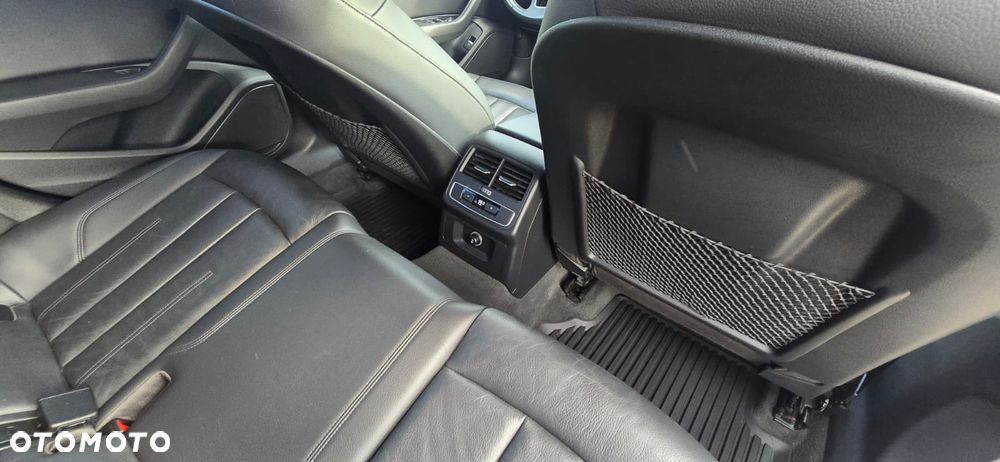 Audi A4 Limousine 45 TFSI mHEV Quattro S tronic - 9