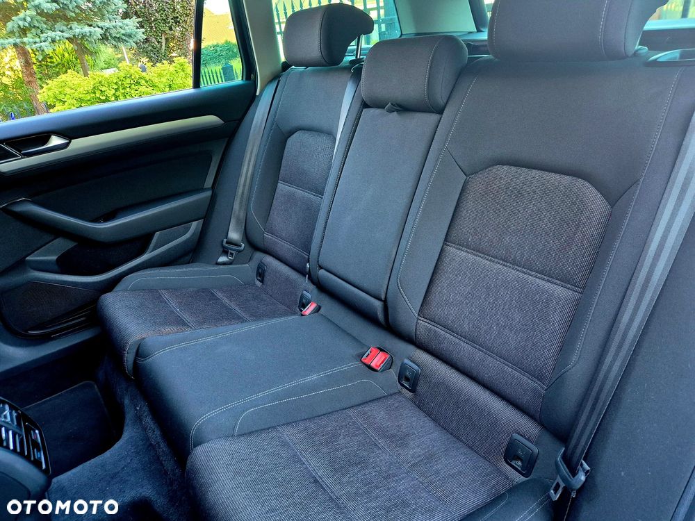 Volkswagen Passat 2.0 TDI BMT Comfortline - 13