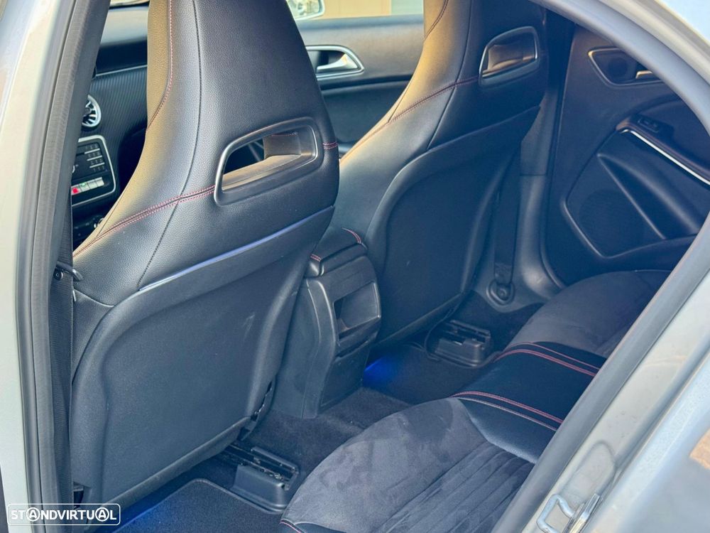Mercedes-Benz A 180 d AMG Line - 10