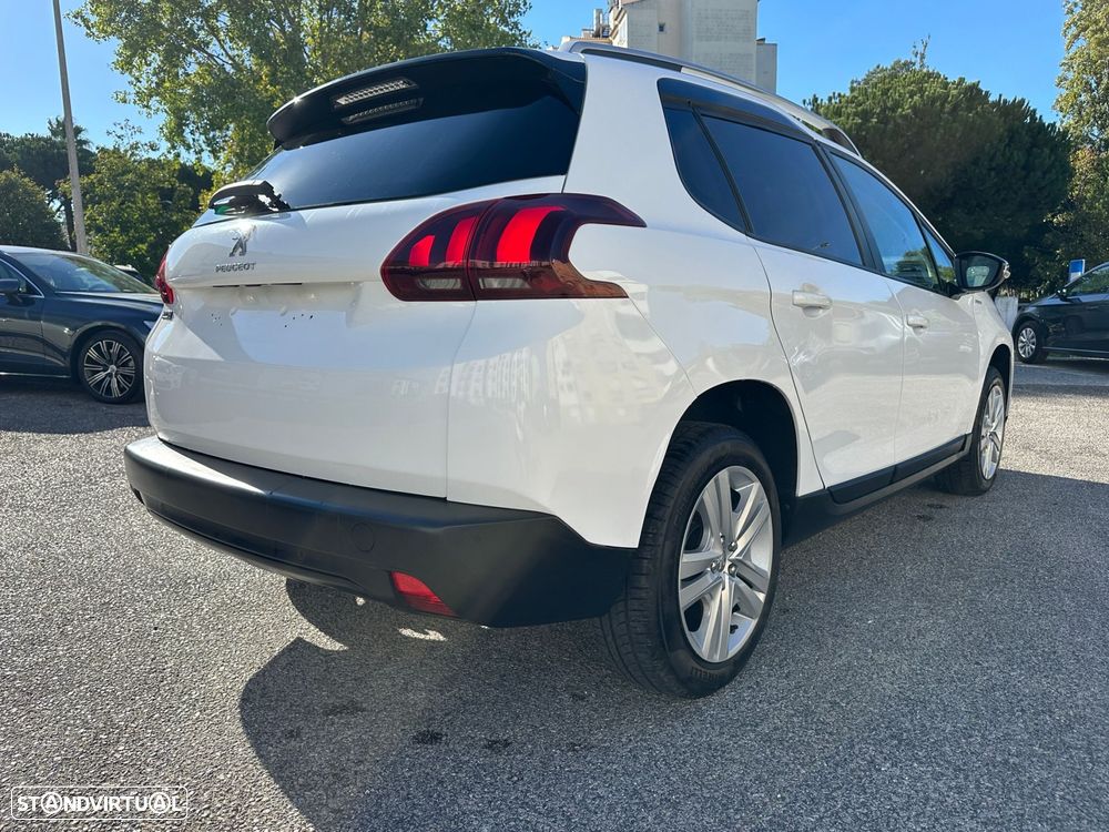 Peugeot 2008 1.2 PureTech Style - 7