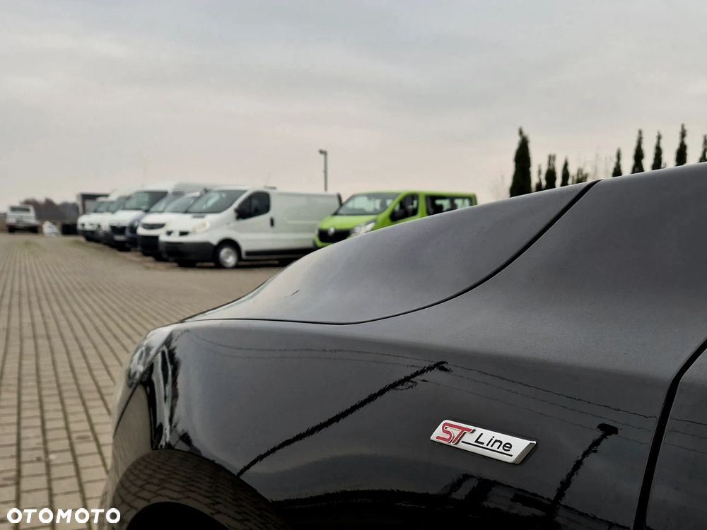 Ford Focus 1.5 EcoBoost ST-Line - 9