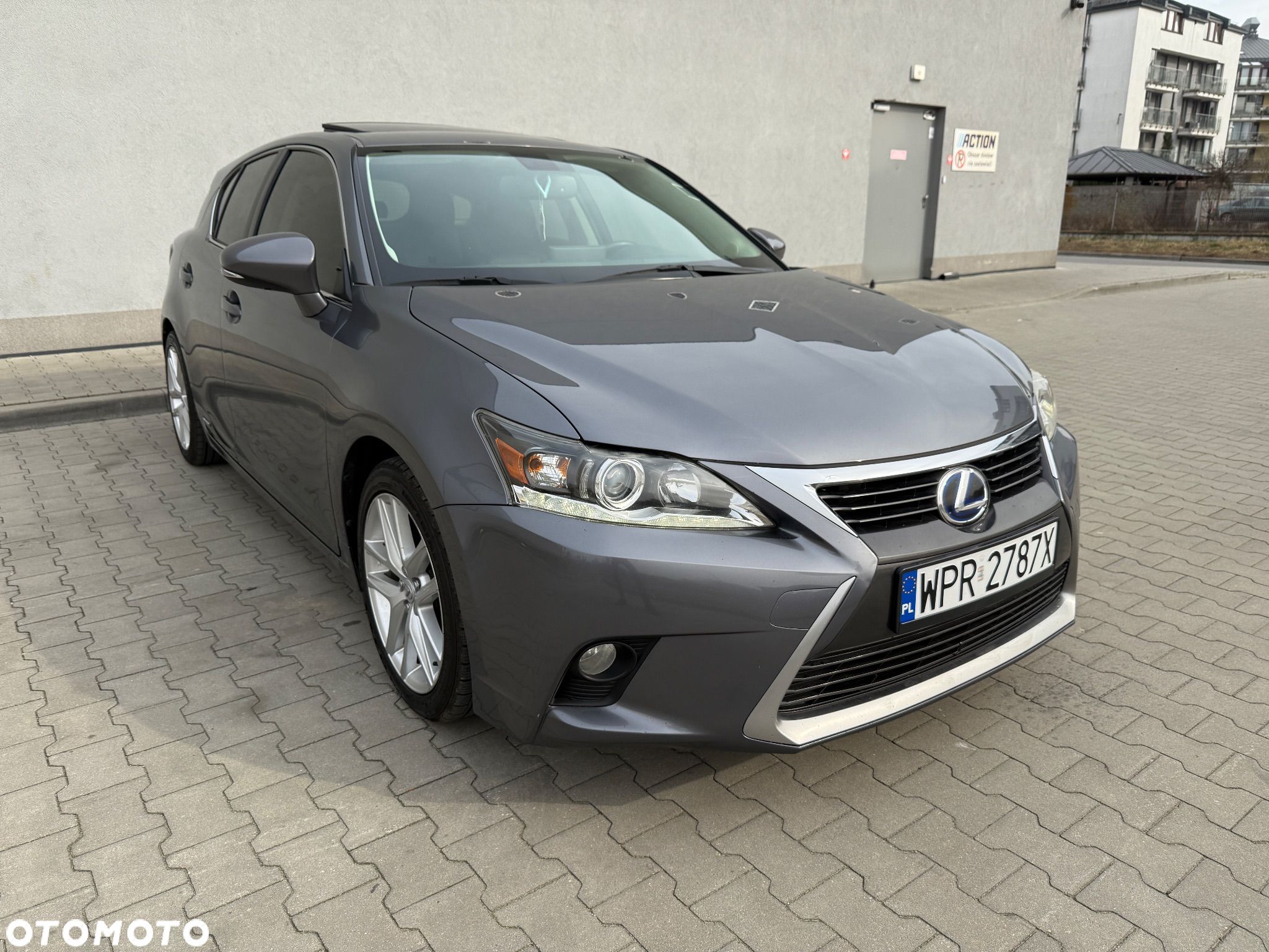 Lexus CT 200h Dynamic Line - 1