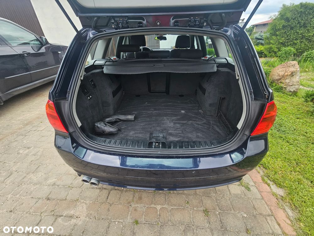 BMW Seria 3 325d DPF - 2