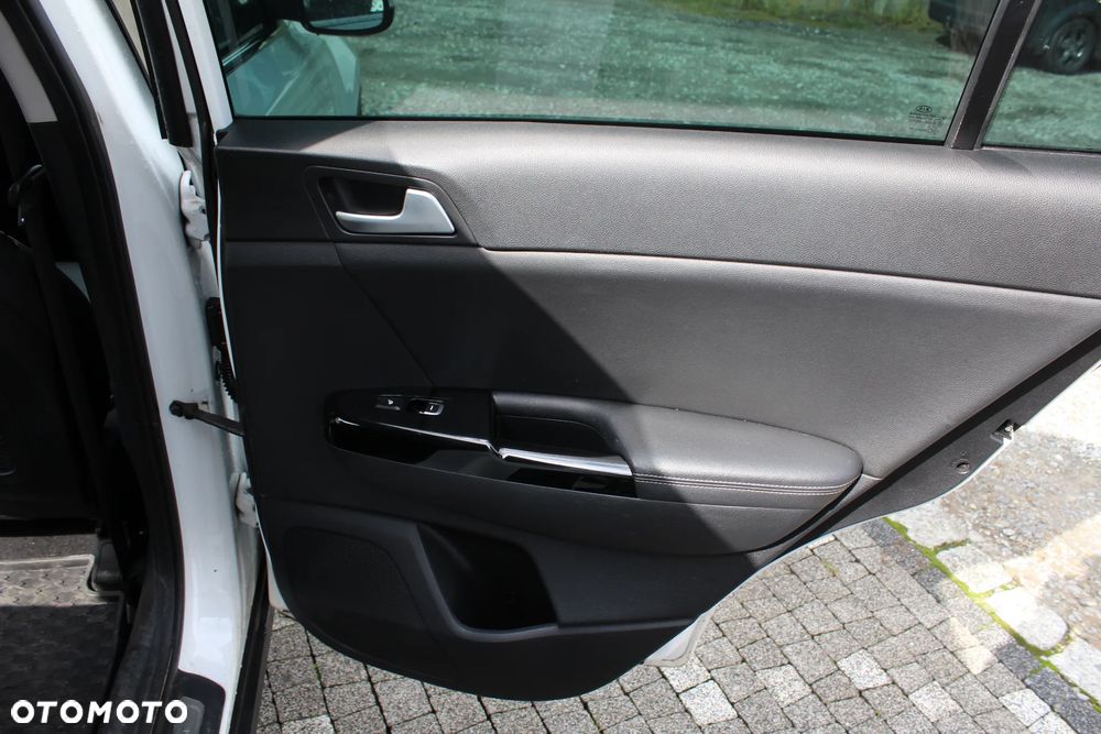 Kia Sportage 1.7 CRDI 2WD Attract - 21
