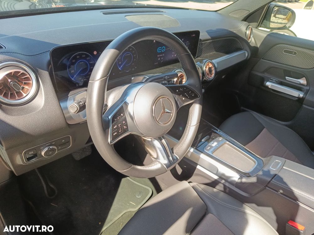 Mercedes-Benz EQB 250+ - 10