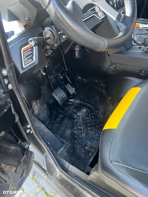 Can-Am Inny - 14