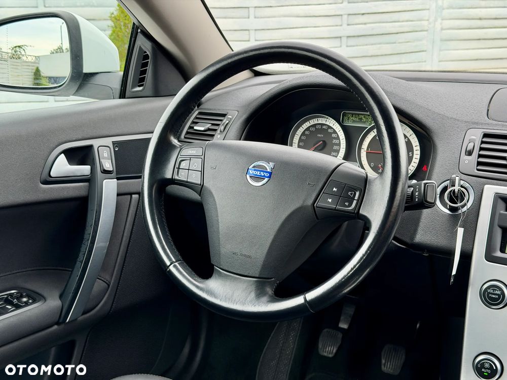 Volvo C70 2.0D Momentum - 7