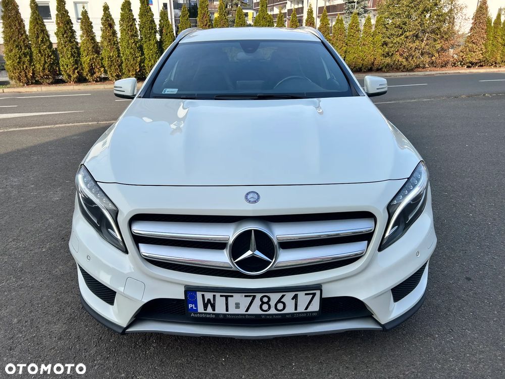 Mercedes-Benz GLA 200 7G-DCT AMG Line - 2